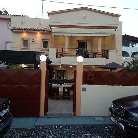 Villa Avatos - Near To The Port Of Rafina And The Airport Of Athens Agios Spyridon  Eksteriør bilde